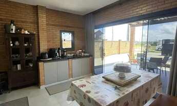 Imagem: Sobrado com 4 dormitórios sendo 1 suíte