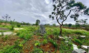Imagem 4: Lote na Etapa 4 do Condomínio Entre Lagos com 3 muros