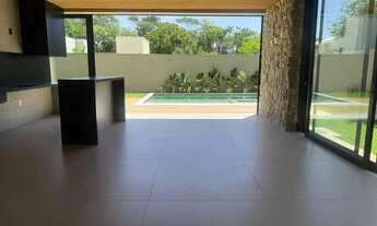 Imagem 2: Jardins Verona, Goiânia, Goiás. Novíssimo sobrado: 04 suítes, vista parcial pra mata, e 50