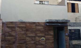 Imagem: Aluga-se. Casa na travessa príncipe da