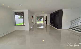 Imagem 4: Jardins Paris Sobrado de 341,97 m² com 4 suítes, piscina e 6 vagas em Goiânia