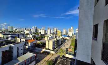 Imagem 3: Apartamento semimobiliado com planejados de 2 qts sendo 1 suíte na melhor localização de C