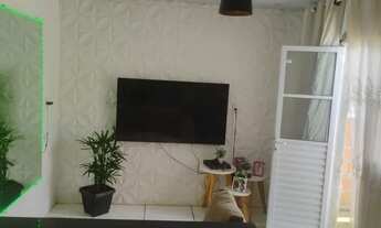 Imagem 2: Casa com Terreno Amplo no Km 30 - 2/4, Sala, Cozinha e Quintal