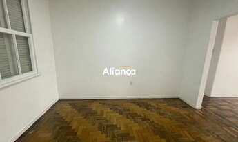 Imagem 2: Apartamento com 3 dormitórios, despensa e churrasqueira no bairro Petrópolis em Porto Aleg