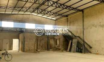 Imagem: Galpão para aluguel, 3 vagas, Novo Mundo