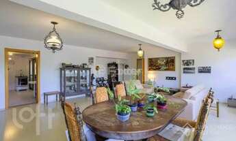 Imagem 2: Foxter vende amplo apartamento com 117m², 3 quartos, sendo 1 suíte, 2 vagas de garagem