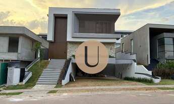 Imagem: Casa Exclusiva com 4 Suítes escritório