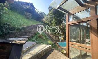 Imagem 4: Itaipava Casa em condomínio com 3 dormitórios