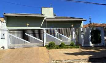 Imagem: Casa para venda tem 481 metros quadrados