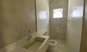 Imagem 2: Casa geminada nova com 3 quartos, suíte com closet, piso em porcelanato e área privativa e