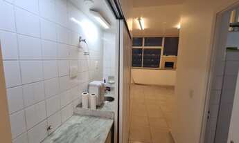 Imagem: Quitinete em prédio misto, no Centro do