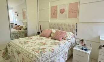 Imagem 3: Cobertura com ampla área gourmet e churrasqueira, 2 quartos, armários embutidos e vista de