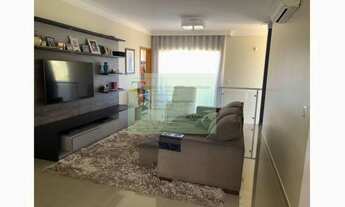 Imagem 2: Casa de 227m² com 3 suítes 4 vagas em condomínio totalmente fechado