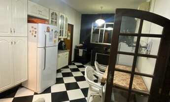 Imagem 7: Casa para venda possui 200 metros quadrados com 3 quartos em Bangu - Rio de Janeiro - RJ