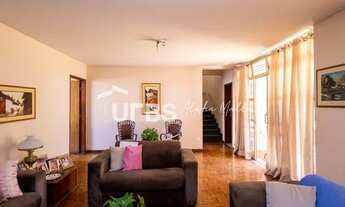 Imagem 3: Casa para venda possui 292 metros quadrados com 4 quartos em Setor Marista - Goiânia - GO