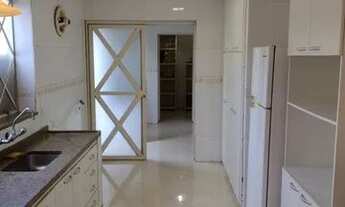 Imagem 4: Casa de 301m² com 3 quartos sendo 3 suites, 4 banheiros e 4 vagas em Alphaville, Residenci