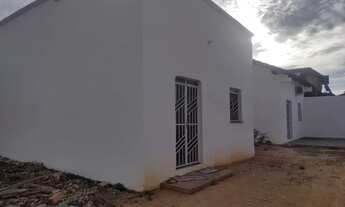 Imagem 2: Vendo casa ? Casa com 2 dormitórios