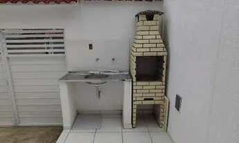 Imagem 2: Casa Duplex com 2 Suites com piso até o teto e com Blindex, os quartos possuem