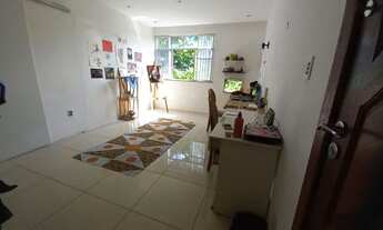 Imagem 7: Quarto grande em apartamento