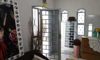 Imagem: Alugo quarto para mulheres