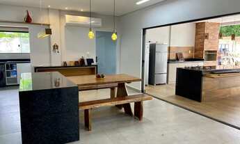 Imagem 6: Apartamento para aluguel possui 413 metros quadrados com 4 quartos em Ponta Negra - Manaus