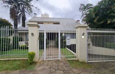 Imagem 3: Sobrado para aluguel possui 700 metros quadrados com 5 quartos a uma quadra do Iguatemi