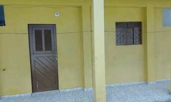 Imagem 5: Alugo Kitnet em Nova Parnamirim com 2 cômodos R$300,00 reais não paga água c/ garagem