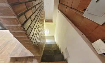 Imagem 3: Casa de vila no 2 andar, composto de uma sala, com uma churrasqueira, cozinha, banheiro e