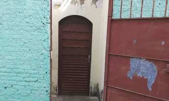 Imagem 2: Aluga-se Barraco de Fundos / Entrada_Saída Individual