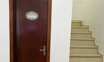 Imagem 5: Geminado de condomínio sobrado para aluguel possui 106 metros quadrados com 2 quartos