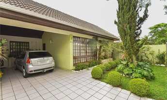 Imagem 3: Casa Térrea 4 Dormitórios (1 Suíte) - 2 Vagas de Garagem - Jardim e Edícula