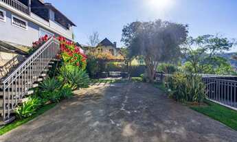 Imagem: Casa com 4 quartos em condomínio em Bonsucesso