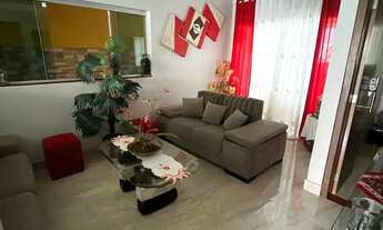 Imagem 3: QR120 casa em frente a estação do metrô