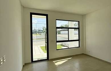 Imagem 2: Aluguel de Casa em Condomínio, Casa Terreá com 1 suite, 2 quartos, 2 BWC, Sala ampla..