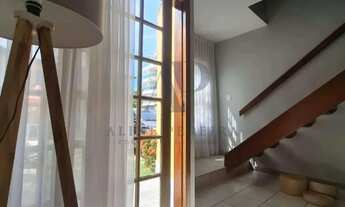 Imagem 2: Casa Duplex Linda e Aconchegante em Condomínio Fechado na Enseada Azul