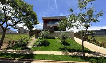 Imagem 2: Casa para venda tem 371 metros quadrados com 4 quartos