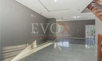 Imagem 4: Casa à venda em Porto Alegre-RS, na Vila Assunção, com 3 quartos, 3 suítes, 2 salas, 5 ban