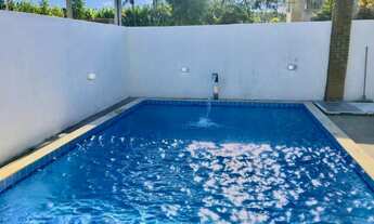 Imagem: Casa de praia com piscina