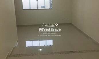 Imagem 4: Casa para aluguel, 3 quartos, 1 suíte, 2 vagas, Jardim Patrícia - Uberlândia/MG