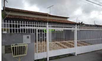 Imagem 2: A Loop Imóveis vende excelente casa na Quadra 02 de Sobradinho