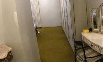 Imagem 7: Maravilhosa casa coladinha ao metrô