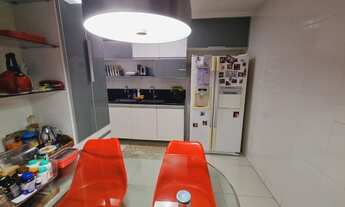 Imagem 5: Praia do Canto - 04 quartos 02 suites