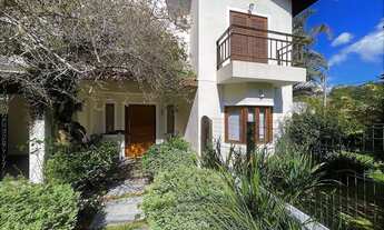 Imagem 2: Casa de condomínio sobrado para venda tem 294 metros quadrados com 4 quartos