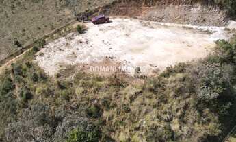 Imagem 4: Belo Terreno Plano à Venda na Região do Parque da Água Santa - Campos do Jordão/SP