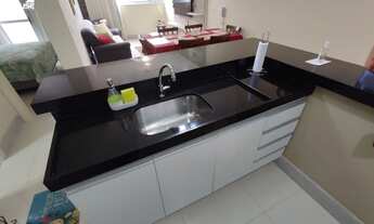 Imagem 2: Apartamento de 1 quarto com vaga de garagem e área de lazer completa reformado e decorado