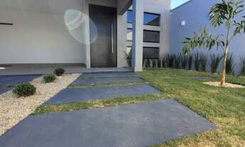 Imagem 3: Casa Residencial Humaitá, sozinha no lote, 3 suítes e 166m² de construção, alto padrão!