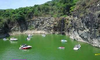 Imagem 7: Loteamento fechado às margens da represa