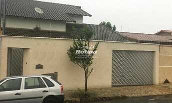 Imagem: Casa para aluguel, 3 quartos, 1 suíte