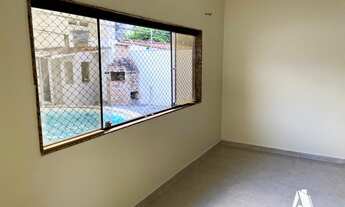 Imagem 2: Casa no porcelanato, com piscina, em ótima localização em Piedade