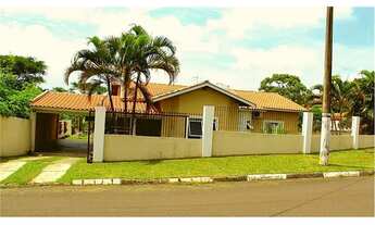 Imagem 2: Belíssima casa com 3 dormitórios e muito lazer!!